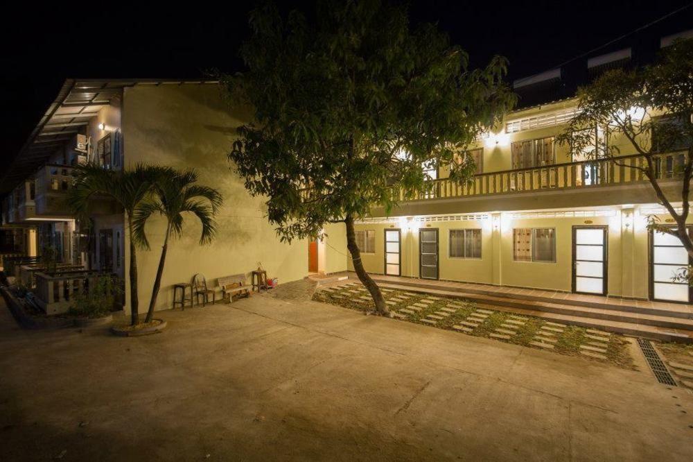 Sakal Guesthouse Restaurant & Bar Сиануквиль Экстерьер фото