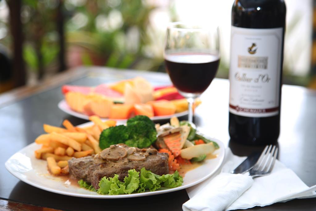 Sakal Guesthouse Restaurant & Bar Сиануквиль Экстерьер фото