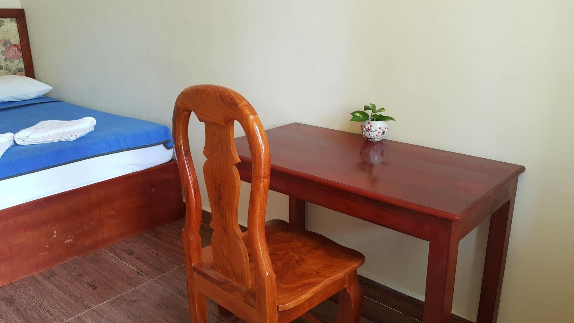 Sakal Guesthouse Restaurant & Bar Сиануквиль Экстерьер фото